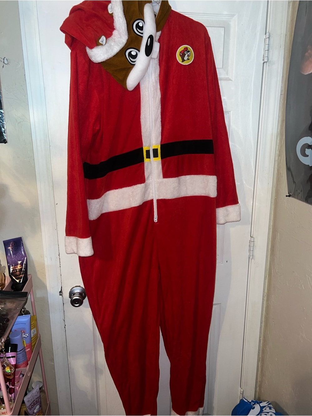 Buc-ee’s Christmas onse in a unisex size L/XL